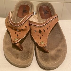 🌸 Margaritaville Diamond cove tan flip flop thong women’s Sandals